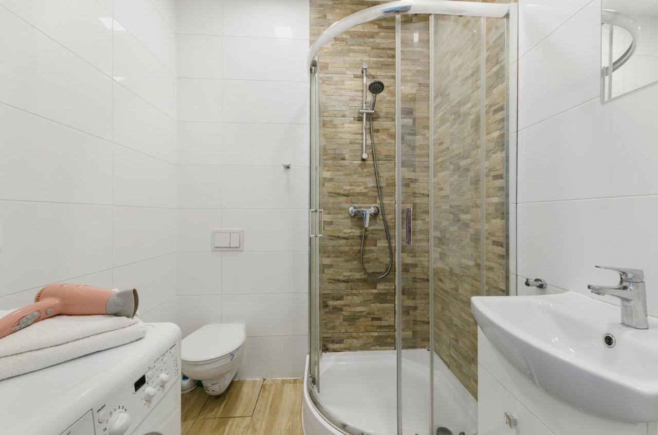 Apartment Studio In Center On 6 Sierpnia Lodz (Lodz)
